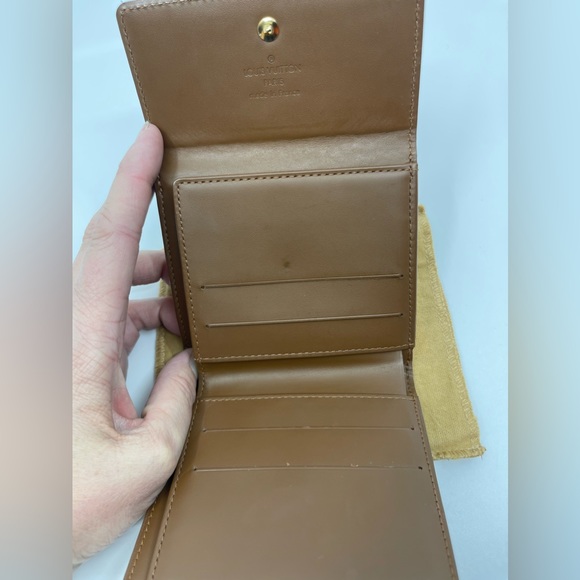 NWT EXQUISITE! LV Vernis Wallet 24K Gold - Picture 2 of 8